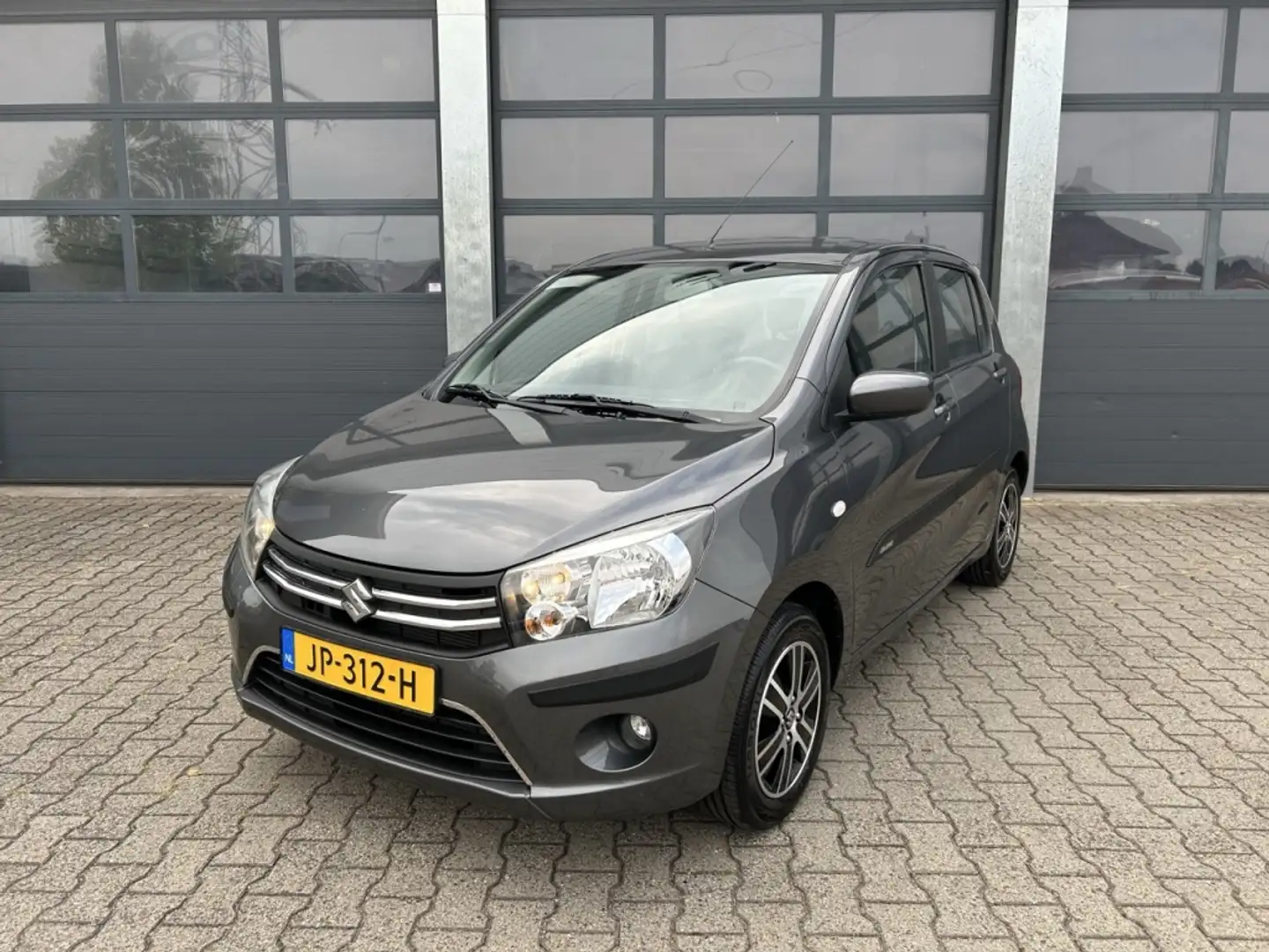 Suzuki Celerio 1.0 68pk Automaat Comfort Grau - 1
