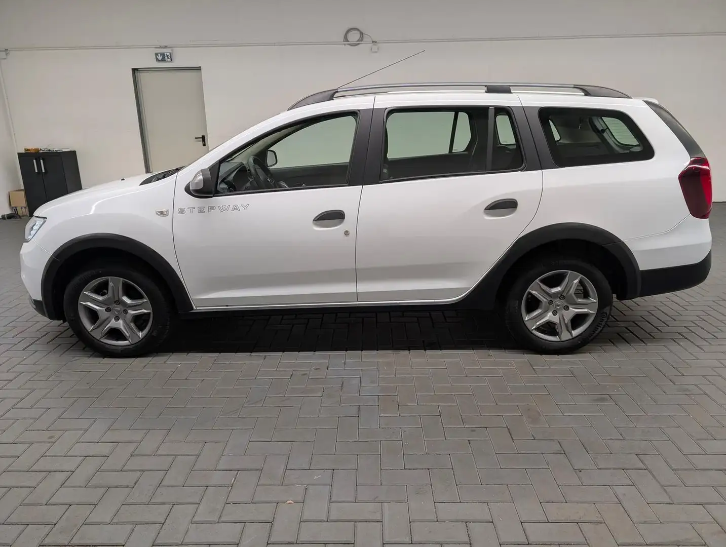 Dacia Logan Stepway Navi/PDC/Tempom./LED-TFL Weiß - 2