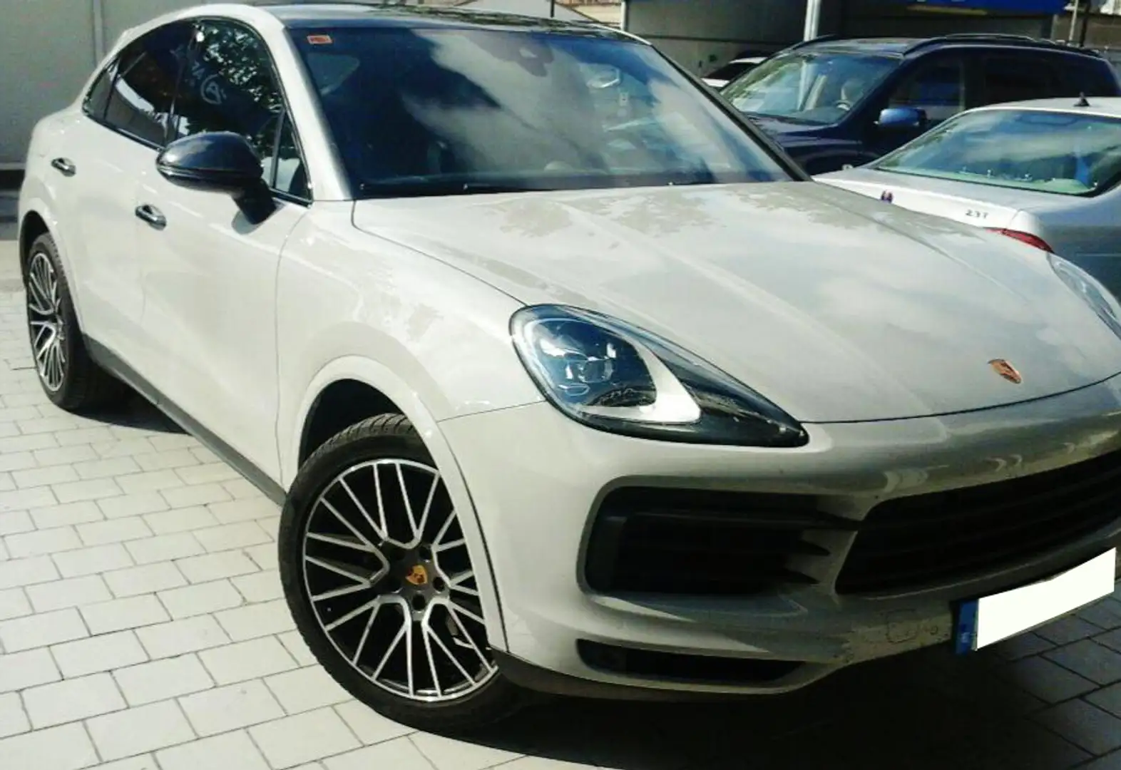 Porsche Cayenne Coupé Aut. Gris - 2