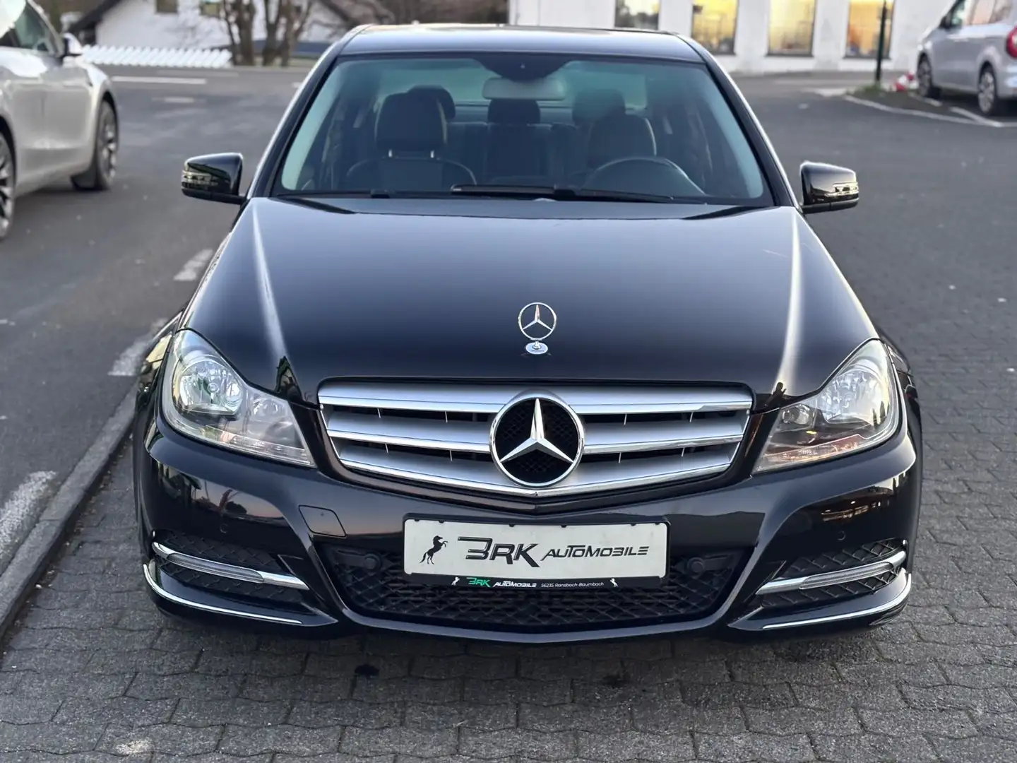 Mercedes-Benz C 180 CGI BlueEfficiency Avantgarde Automatik Noir - 2