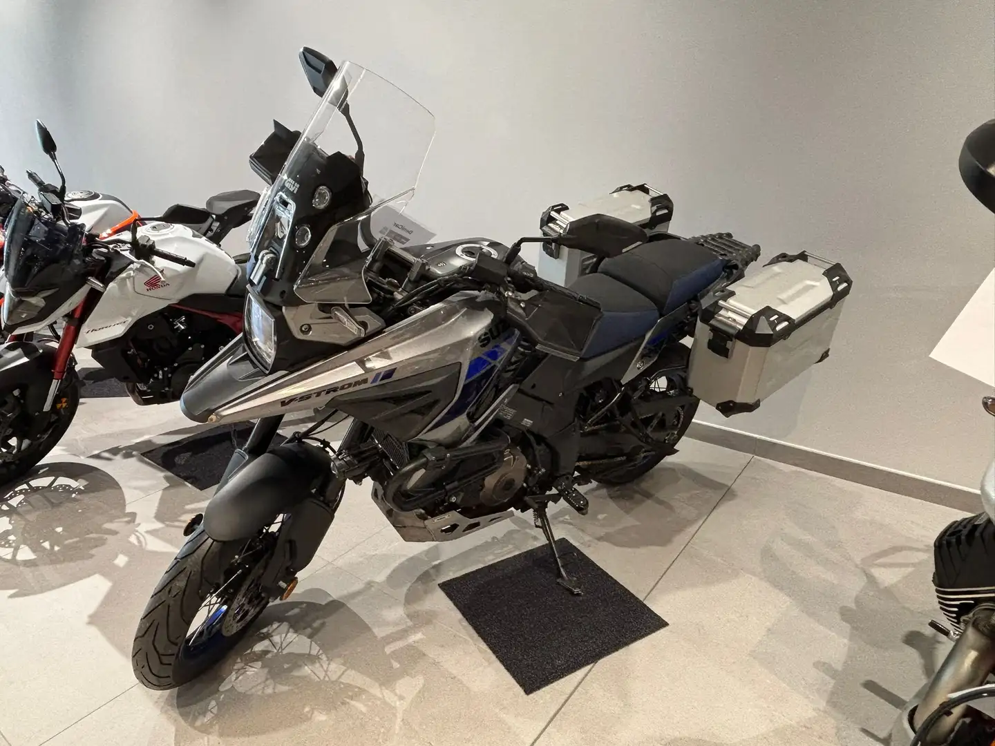 Suzuki V-Strom 1050 vstorm xt pro Szürke - 1