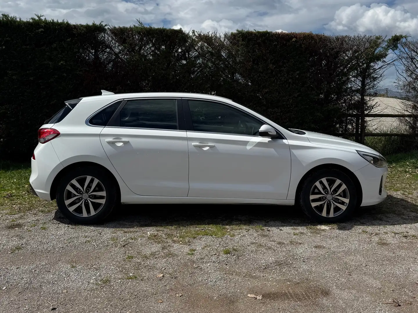 Hyundai i30 1.0 tecno - 1