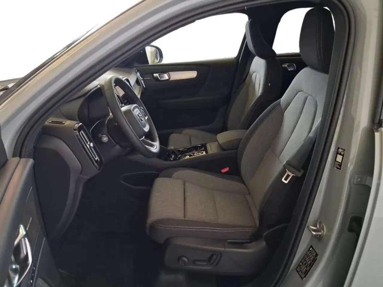 Volvo XC40 2026