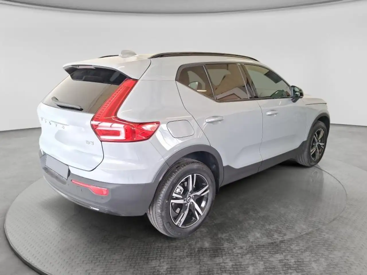 Volvo XC40 2026