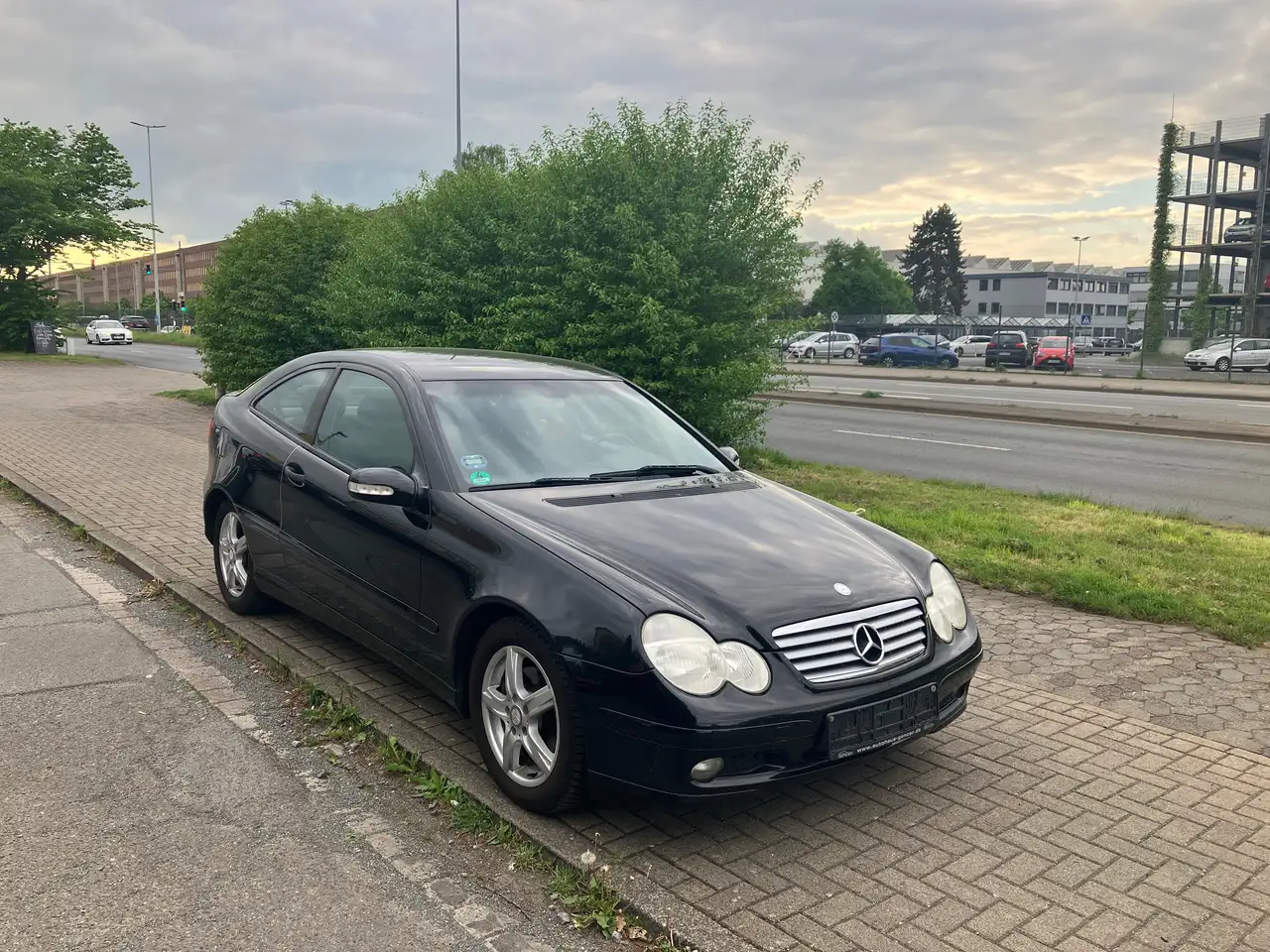 Mercedes-Benz C 200