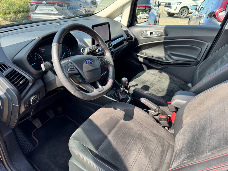 Ford EcoSport ST-Line — photo 11