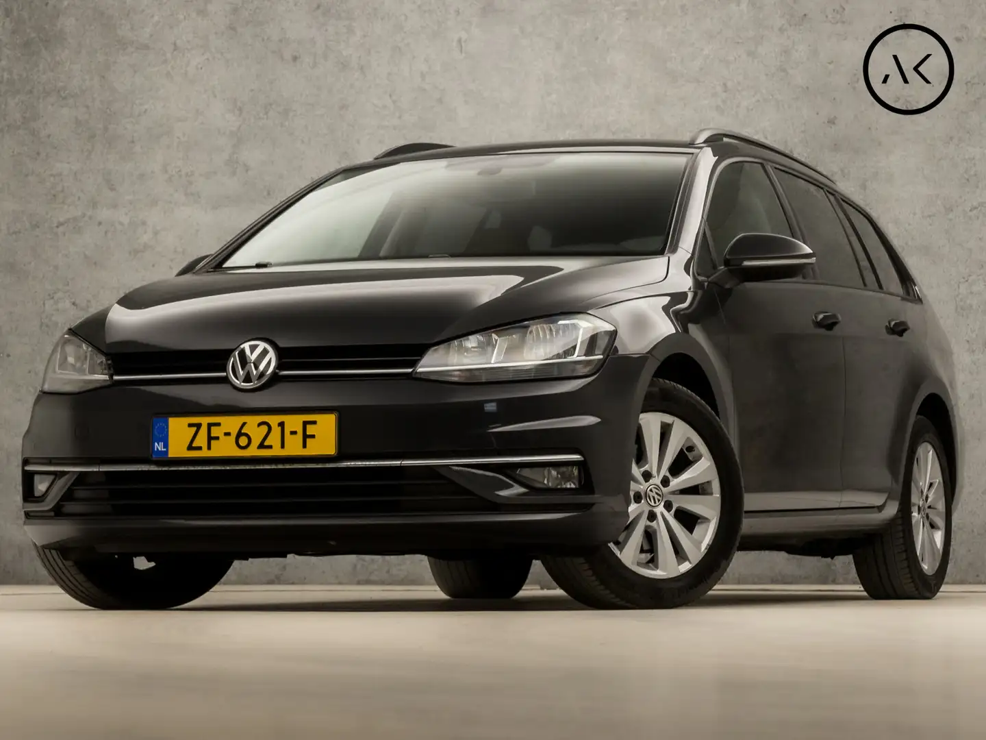 Volkswagen Golf Variant 1.0 TSI Sportline Automaat (GROOT SCHERM, CLIMATE, Grijs - 1