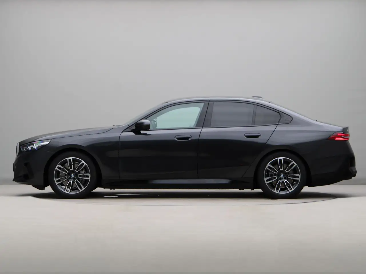BMW i5 2026 — фото 12