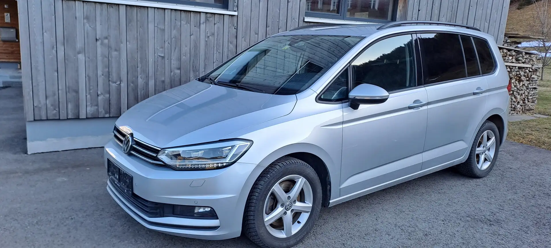 Volkswagen Touran Touran+Comfortline+1,6+SCR+TDI+DSG+Comfortline Silber - 1