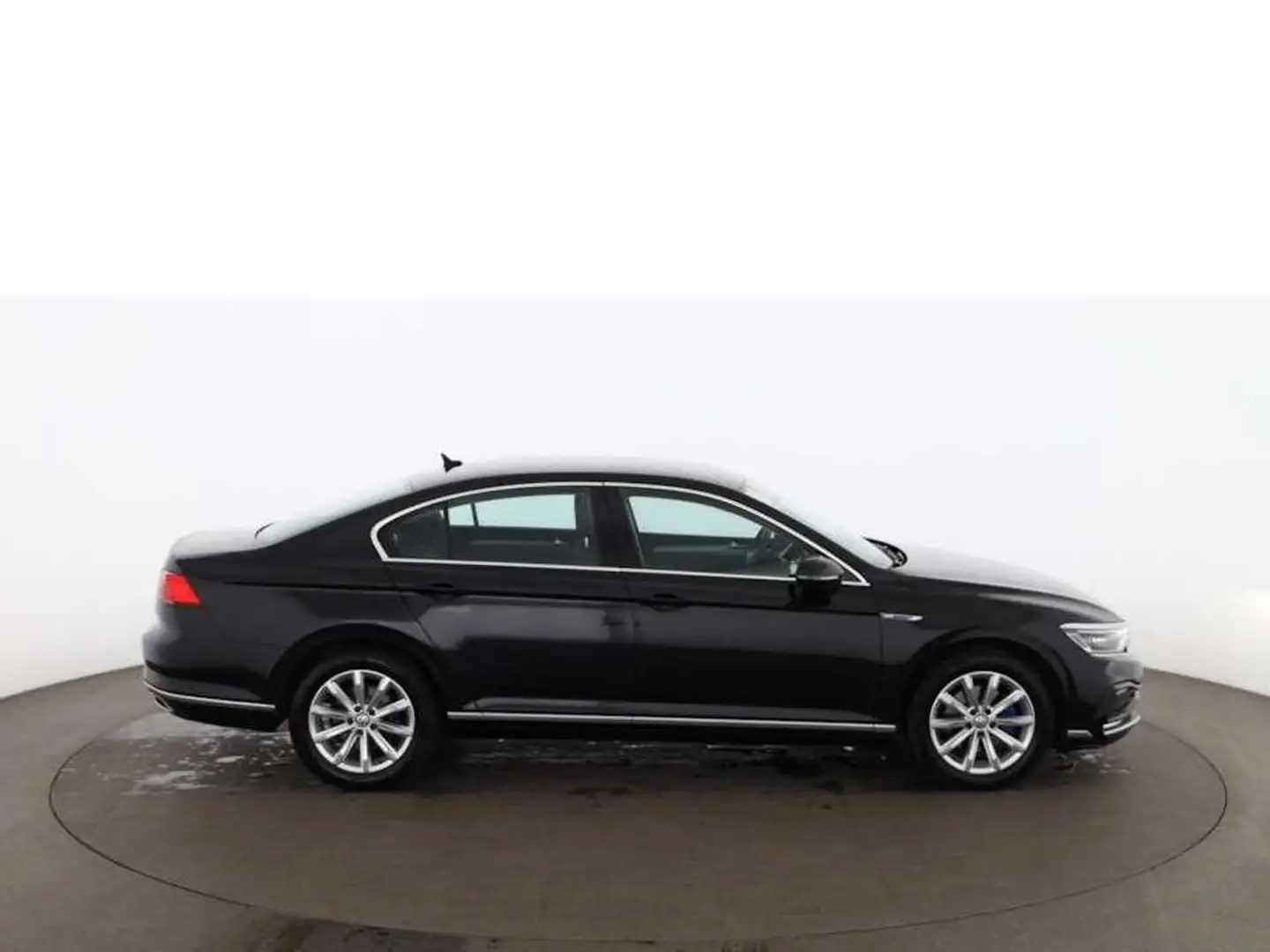 Volkswagen Passat 1.4 TSI GTE Aut MATRIX RADAR DIGITAL-TACHO Schwarz - 2