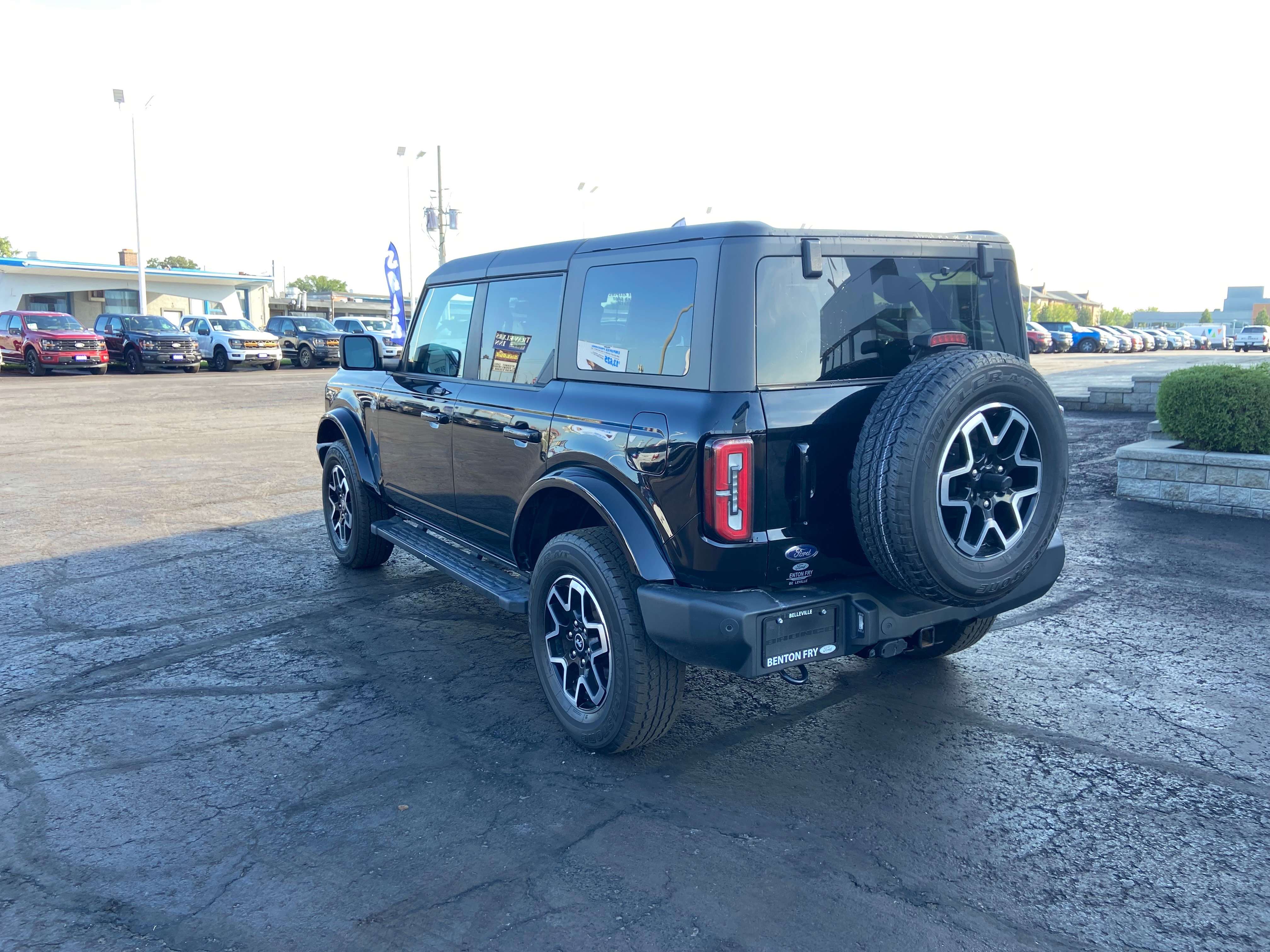 2023 Ford Bronco 4dr High Package Leather Hard Top T-Tow — снимка 1