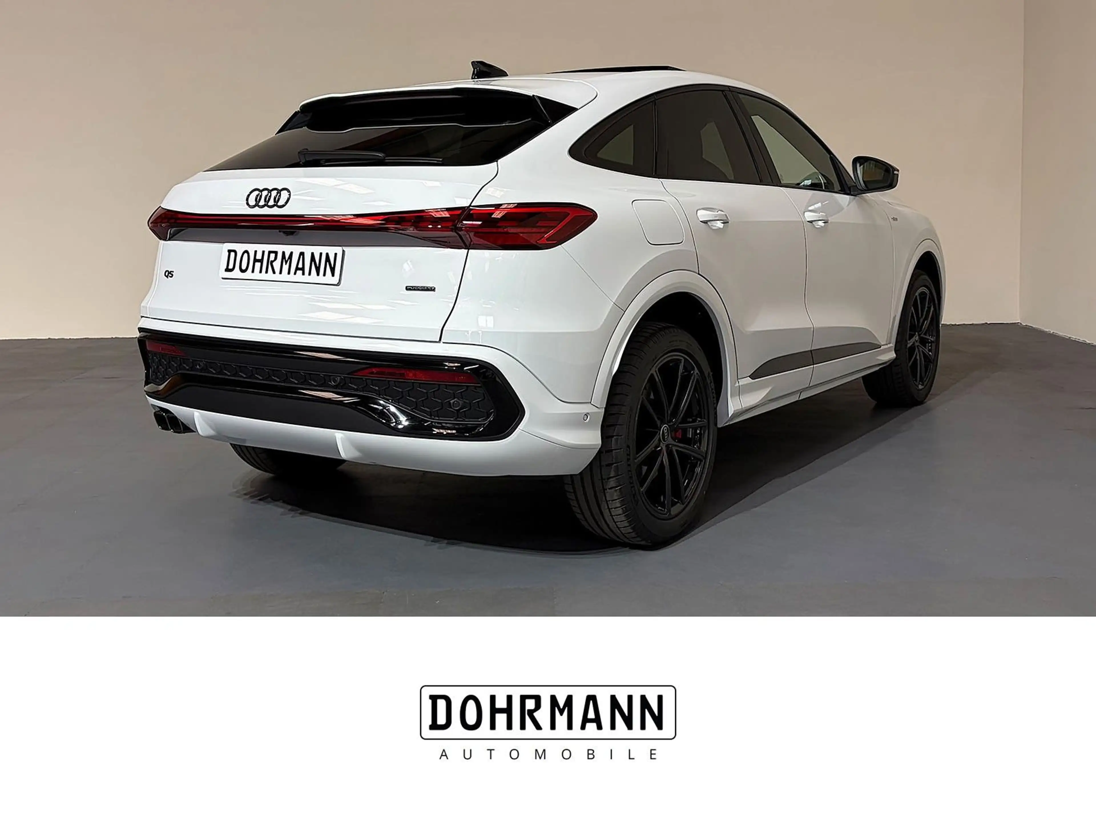 Audi Q5 Sportback TECH Plus*Black/White*Matrix*Full! — photo 14