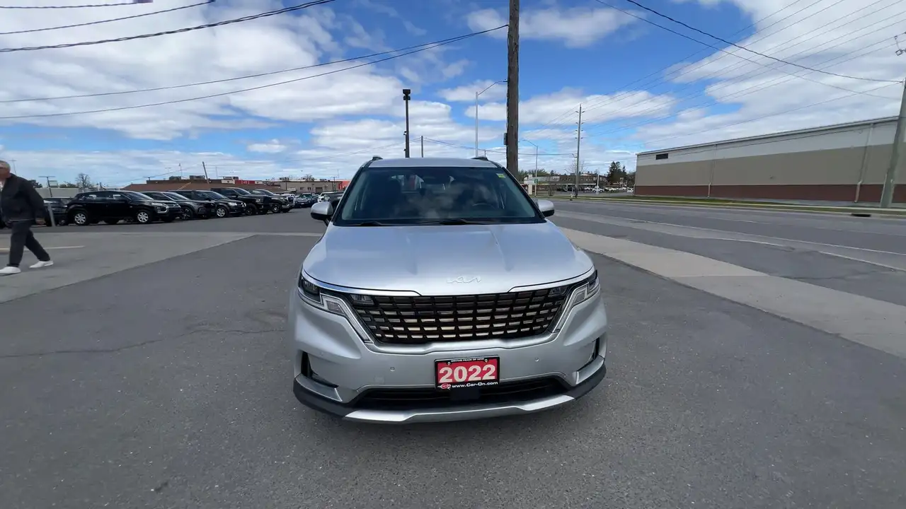 Kia Carnival снимка Kia Carnival