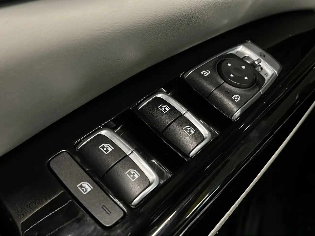 Kia Carnival снимка Kia Carnival