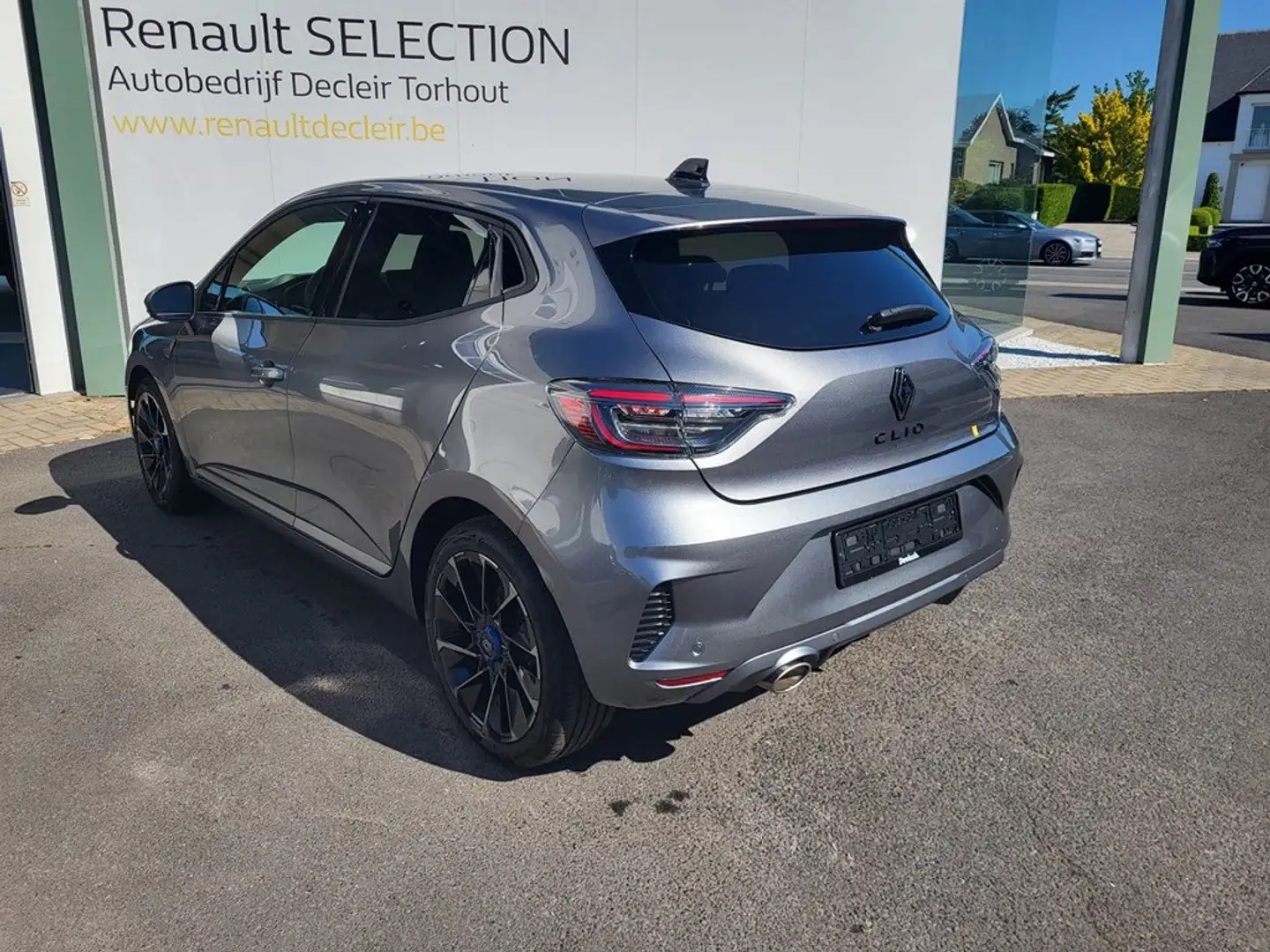 Renault Clio TCe esprit Alpine Gris - 2