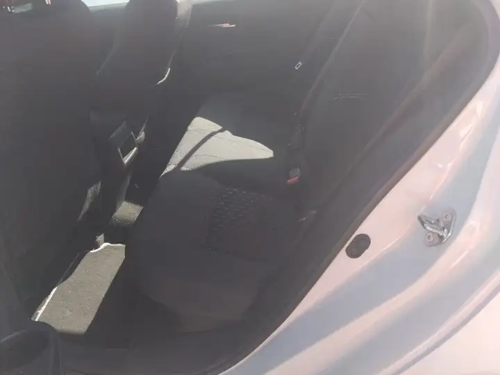 Toyota Auris 2023, foto 4