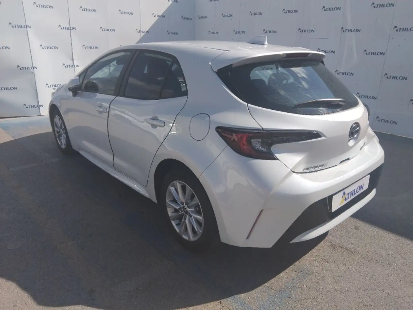 Toyota Corolla 140H Active Plus Blanco - 2