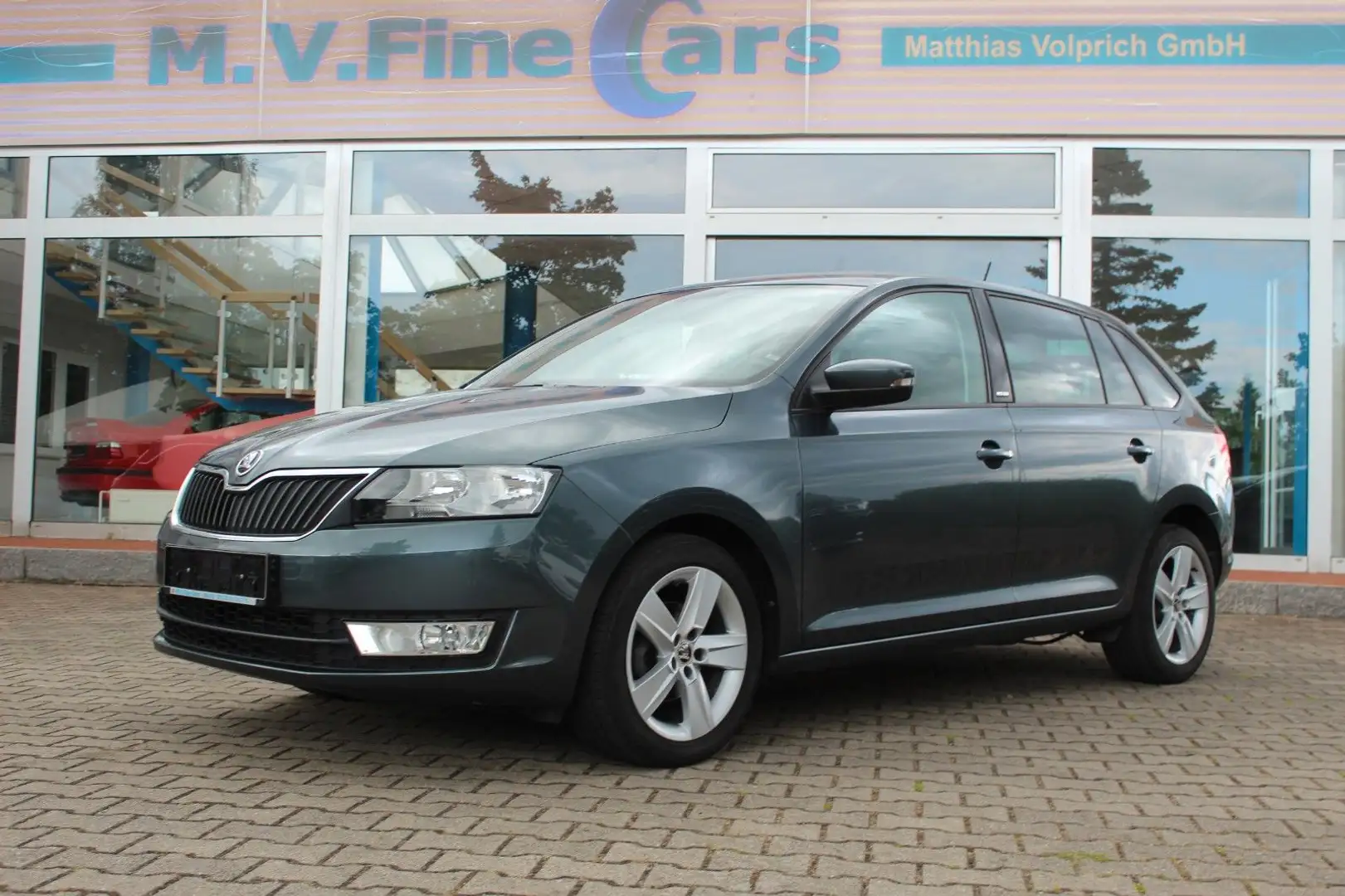Skoda Rapid/Spaceback Spaceback Joy Grau - 1