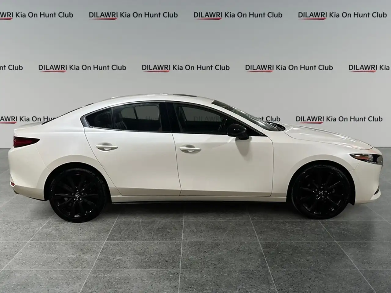 Mazda 3 снимка Mazda 3