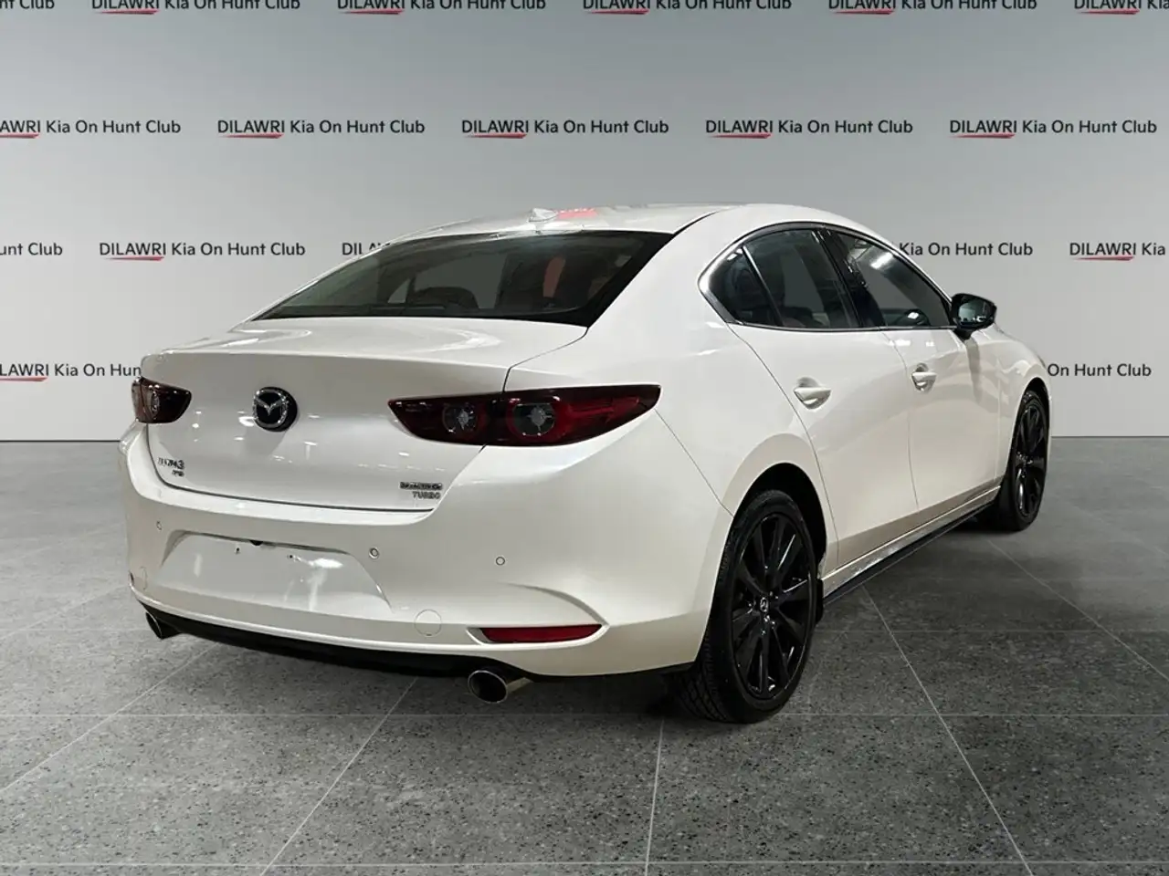 Mazda 3 снимка Mazda 3