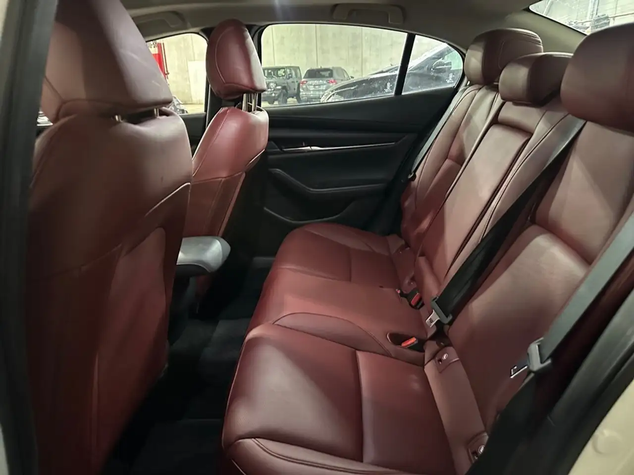 Mazda 3 снимка Mazda 3