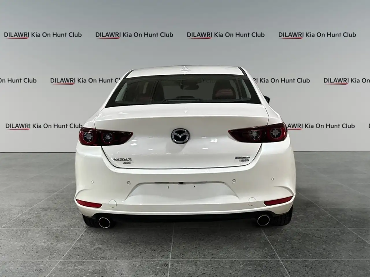 Mazda 3 снимка Mazda 3