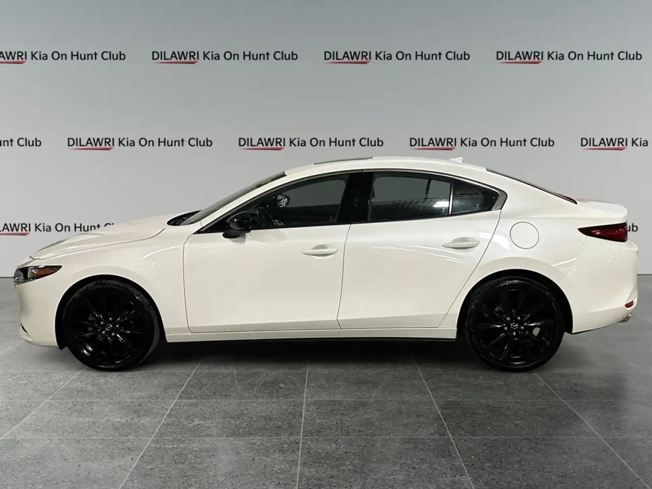 Mazda 3 снимка Mazda 3