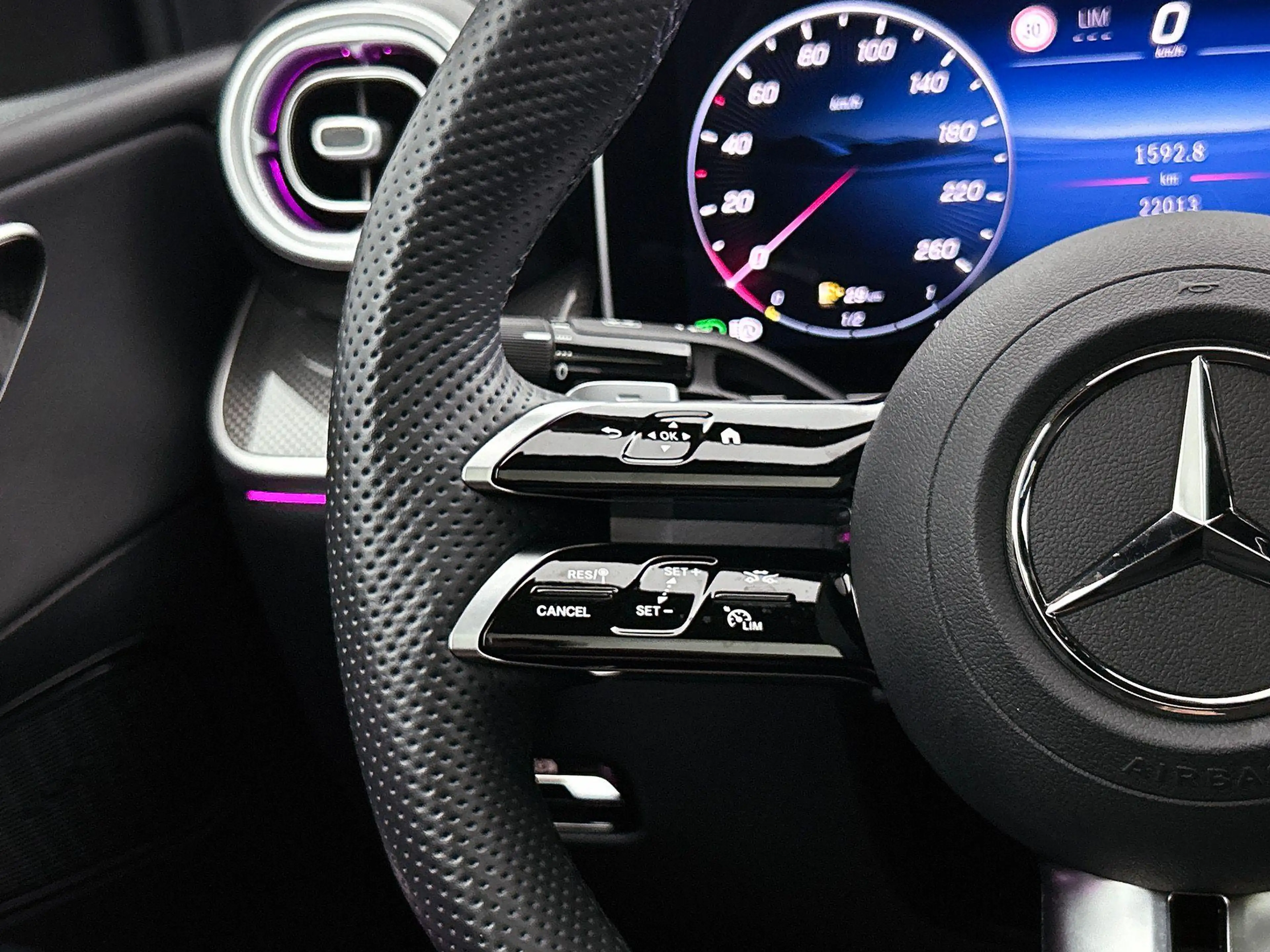 Mercedes-Benz GLC 200 4MATIC Coupé AMG Line | Night Pack | Panoramisch D — photo 13