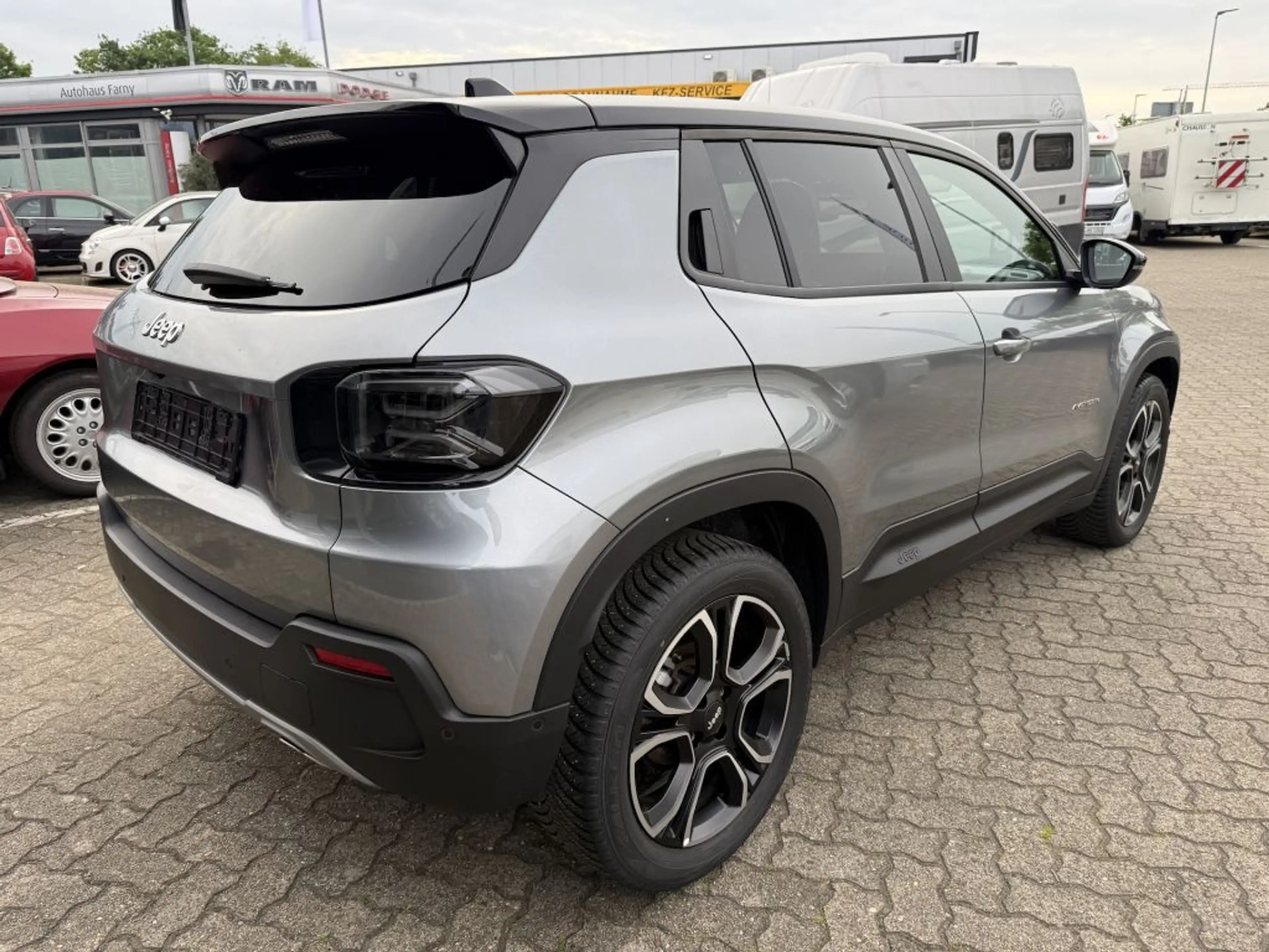 Jeep Avenger 1.2 GSE T3 Turbo-Benzin GDI Summit — photo 5