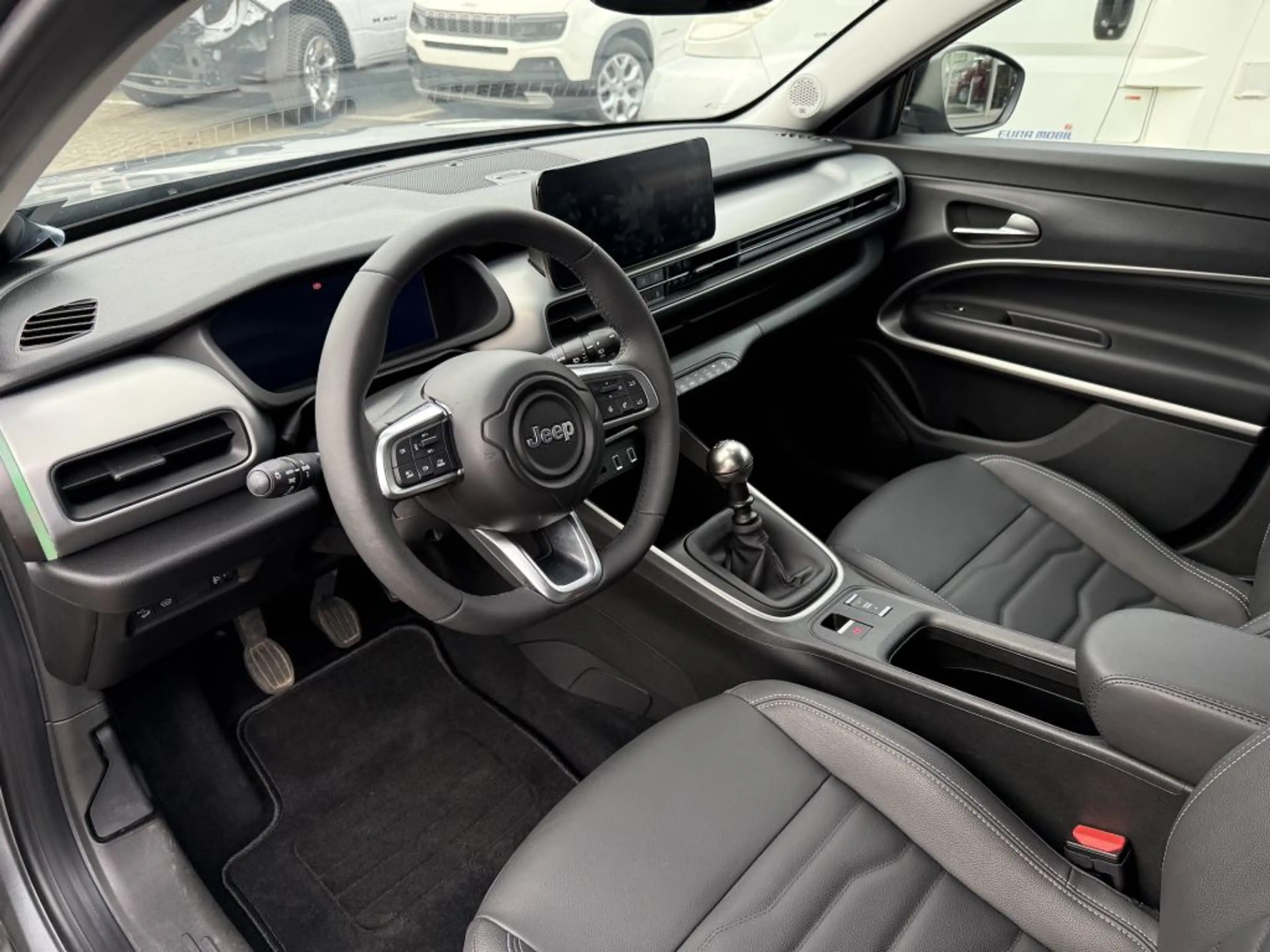 Jeep Avenger 1.2 GSE T3 Turbo-Benzin GDI Summit — photo 11