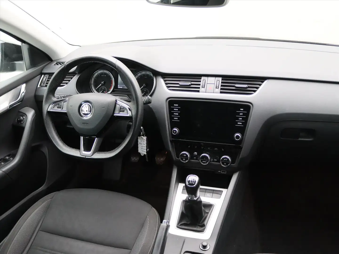 Skoda Octavia Combi 1.5 TSI 150PK 6-bak Ambition Business [ STOE Zwart - 2