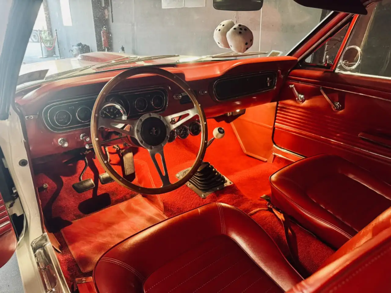Ford Mustang COUPE, foto 10