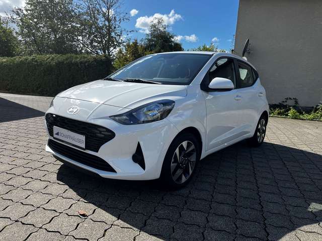 Imagine Hyundai i10 Trend AUT SHZ NAV BT KAM