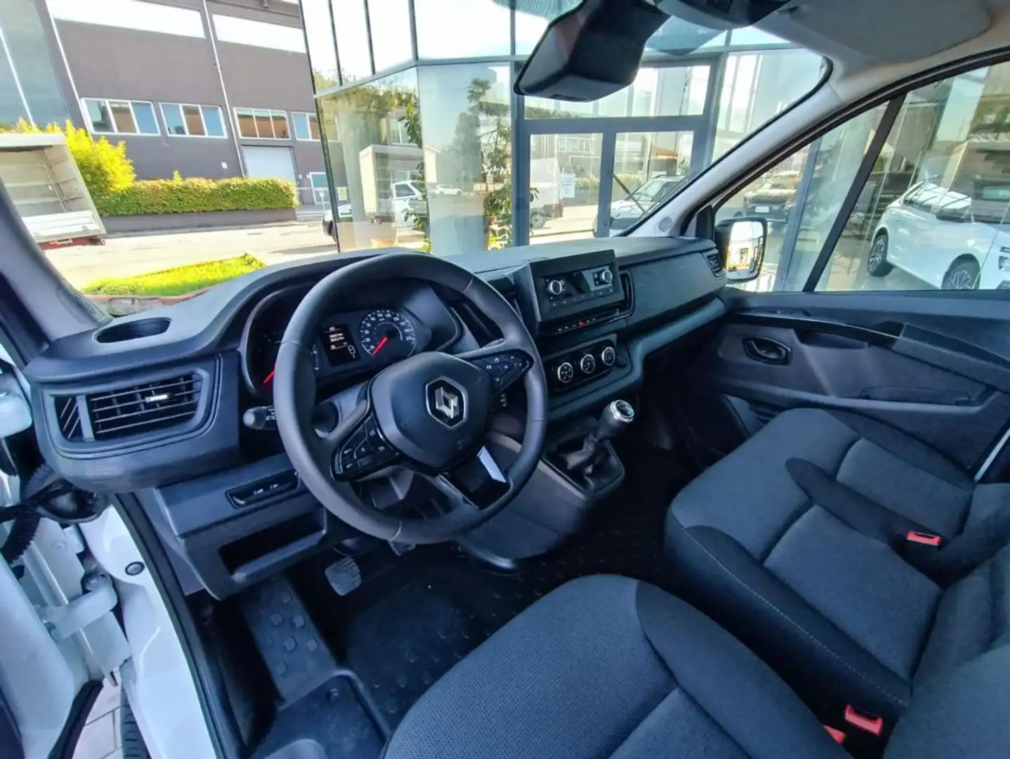 Renault Trafic T27 2.0 BluedCi 130CV PC-TN Furgone Blanc - 2