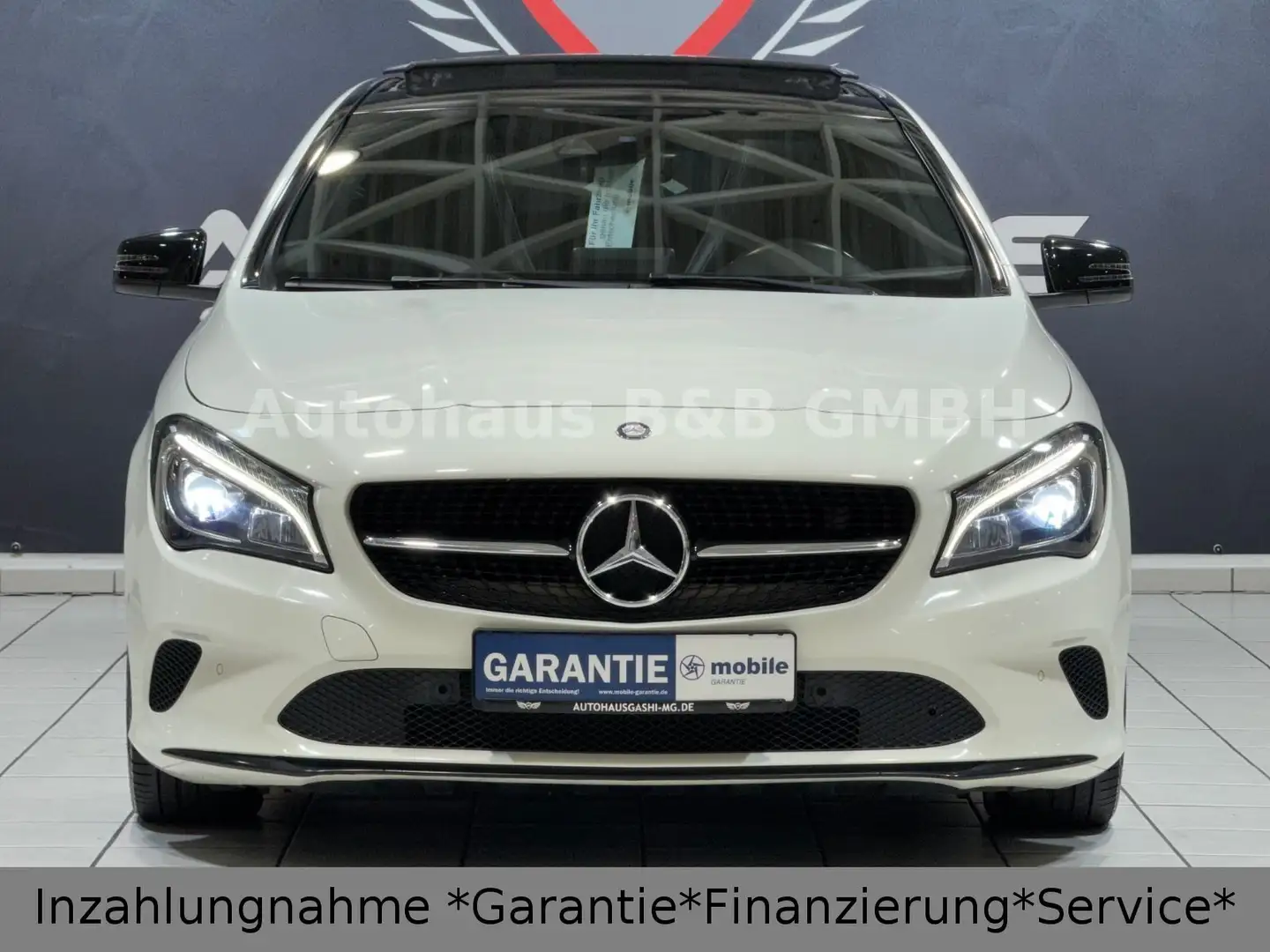 Mercedes-Benz CLA 180 Shooting Brake*Automatik*Pano*Navi*AHK* Blanc - 2