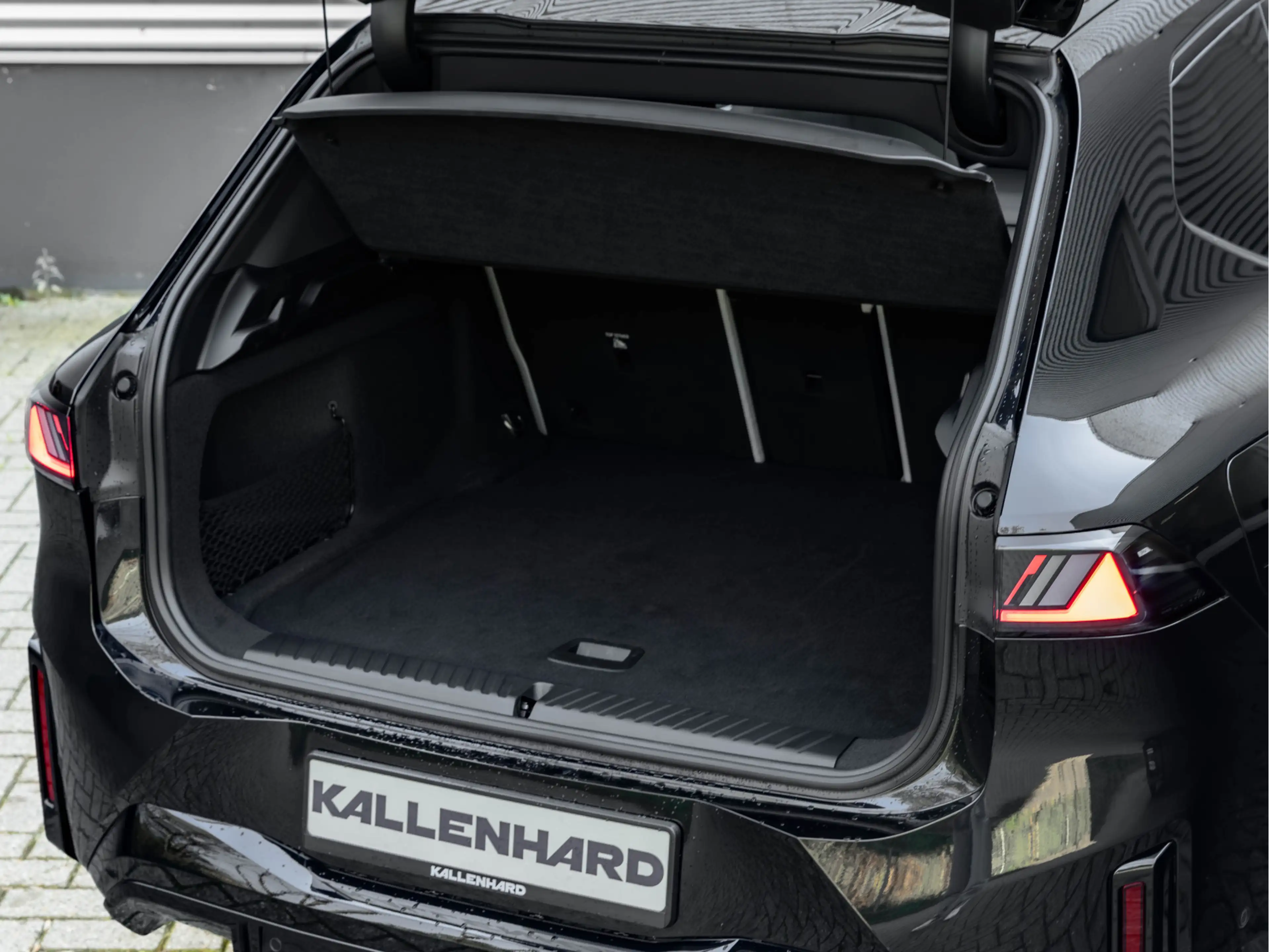 BMW iX3 50 xDrive - M-Sport - Pano - Highway Assistant - I — photo 12