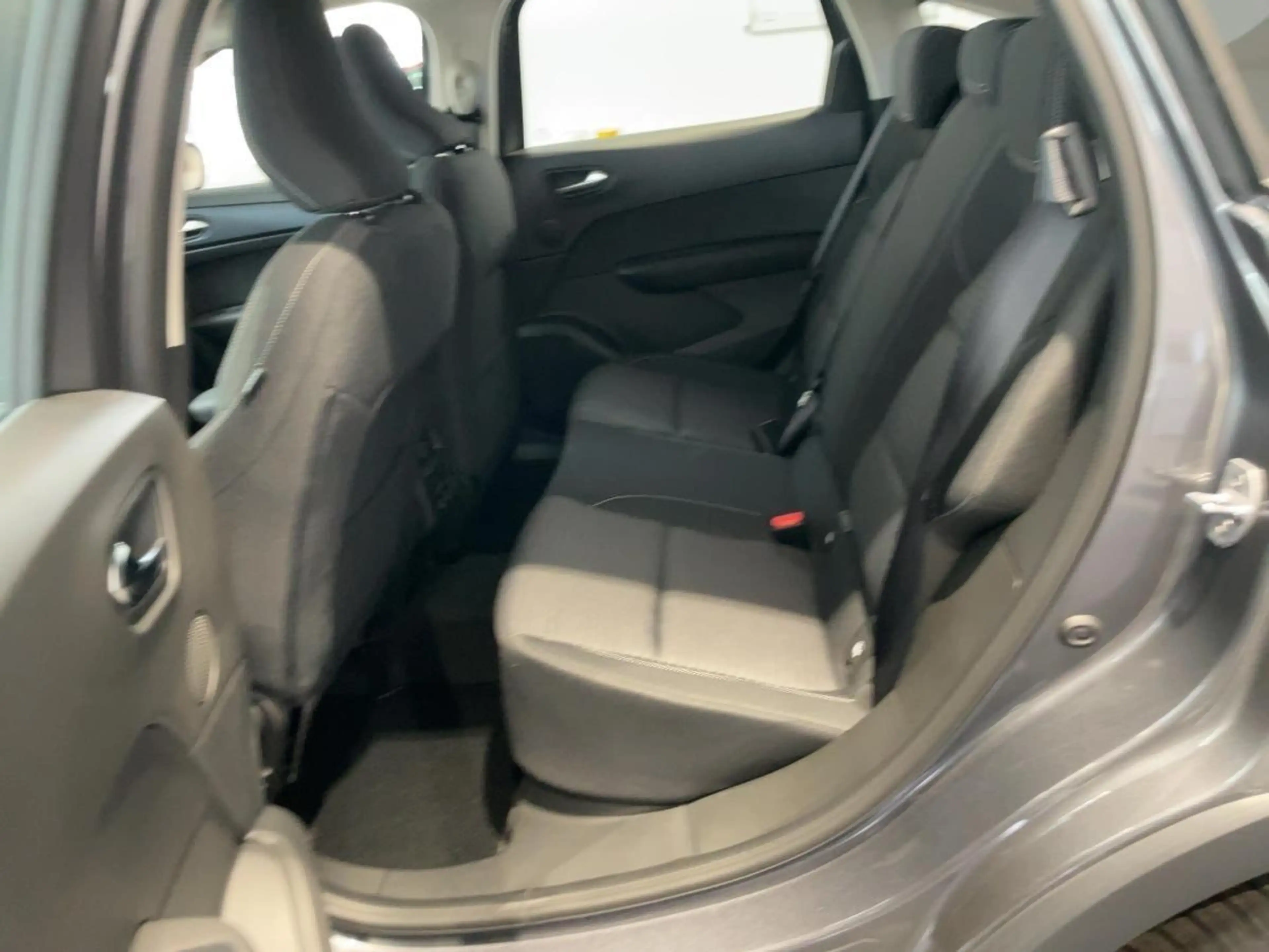 Renault Arkana EVOLUTION Mild Hybrid 140 EDC — photo 7