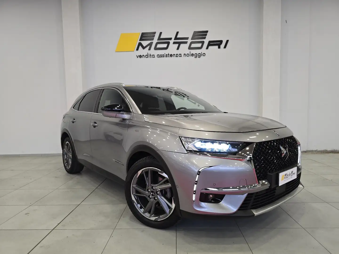 DS Automobiles DS 7 Crossback DS7 Crossback DS7 2.0 Rivoli So Chic 180cv auto Argent - 1