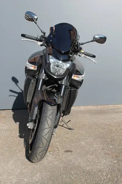 Suzuki GSX 1300 - foto 6