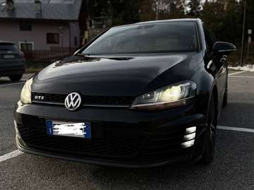 Sedili riscaldati e telecamera posteriore