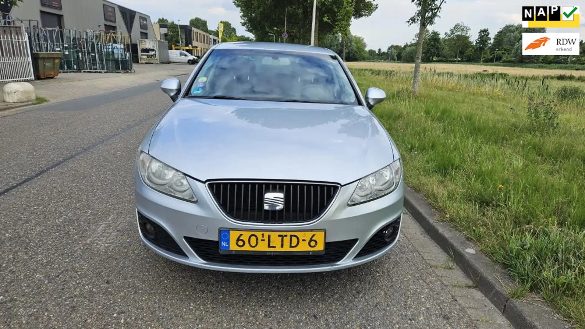 SEAT Exeo 1.8 Style Сірий - 1
