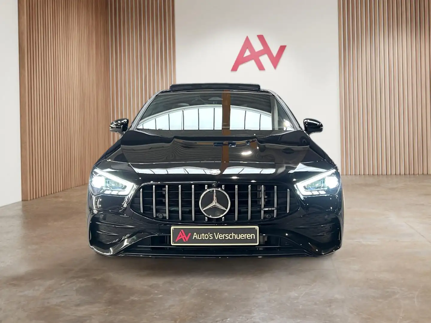Mercedes-Benz CLA 35 AMG Shooting Brake 4MATIC ** Pano | 360 Cam | Multi... Negru - 2