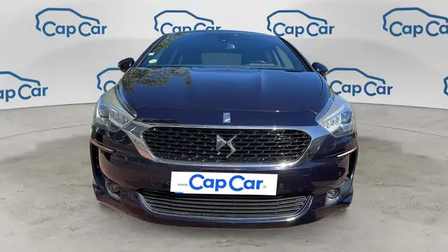DS Automobiles DS 5 view 5