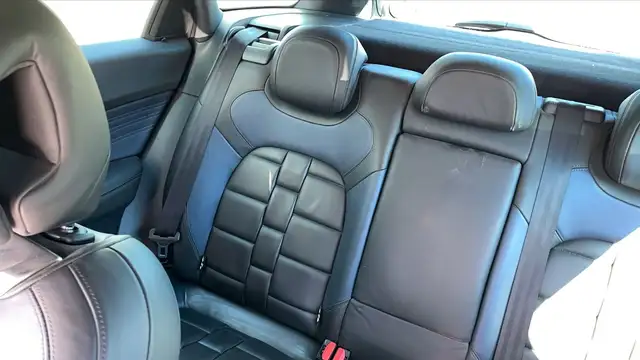 DS Automobiles DS 5 view 9