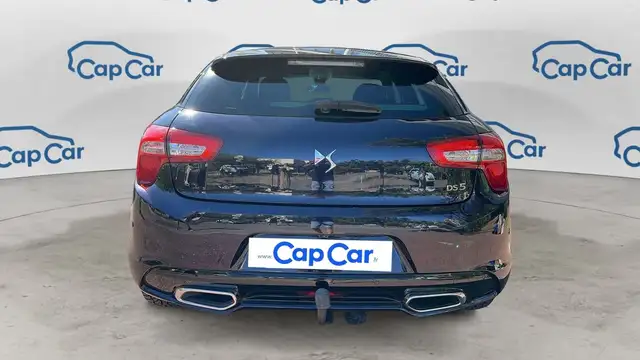 DS Automobiles DS 5 view 3