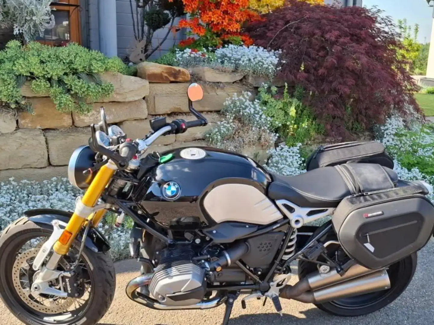 BMW R nineT Fekete - 1