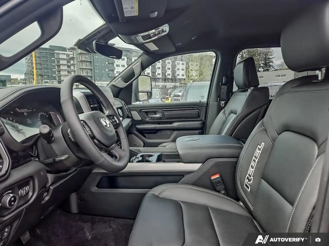 RAM 1500 снимка RAM 1500