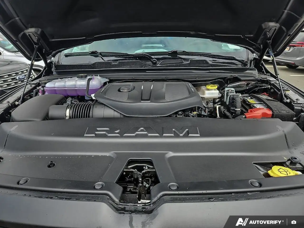 RAM 1500 снимка RAM 1500