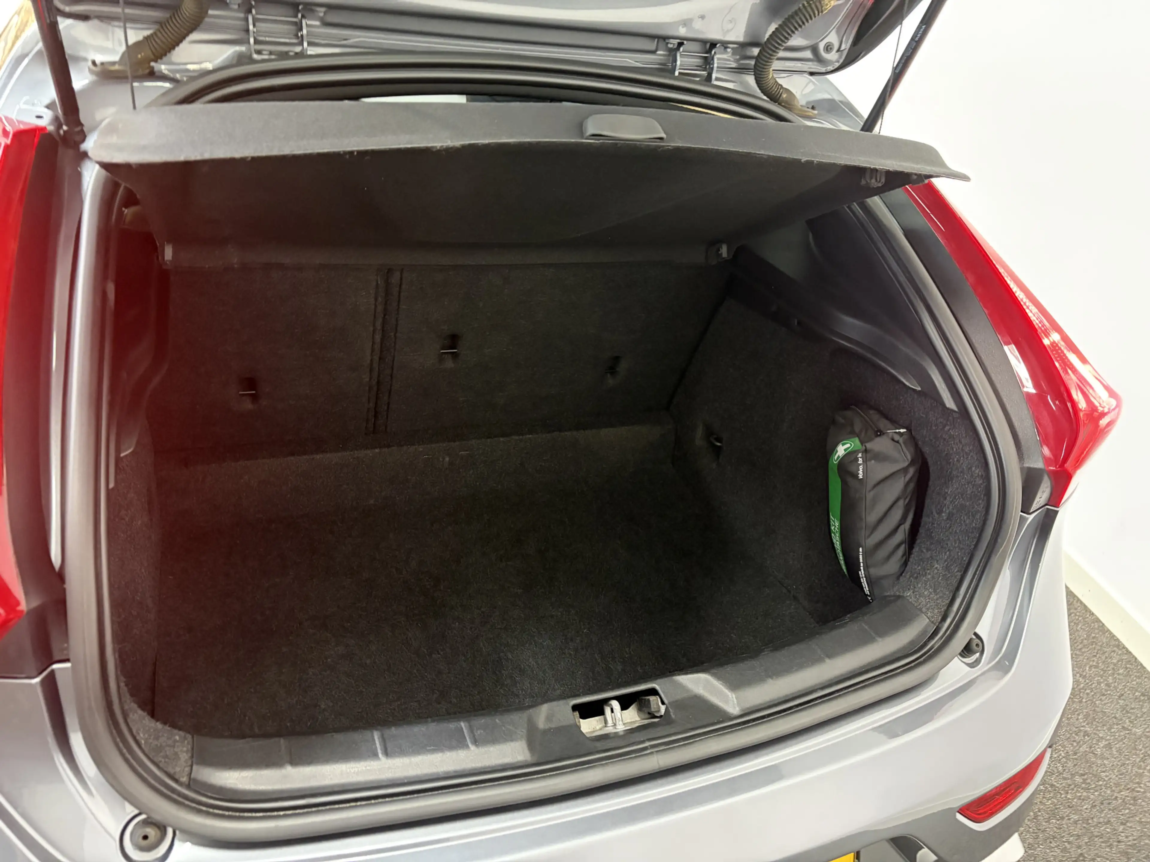 Volvo V40 T3 153pk AUT6 Polar+ Sport Trekhaak 1500kg/ Clima/ — photo 13