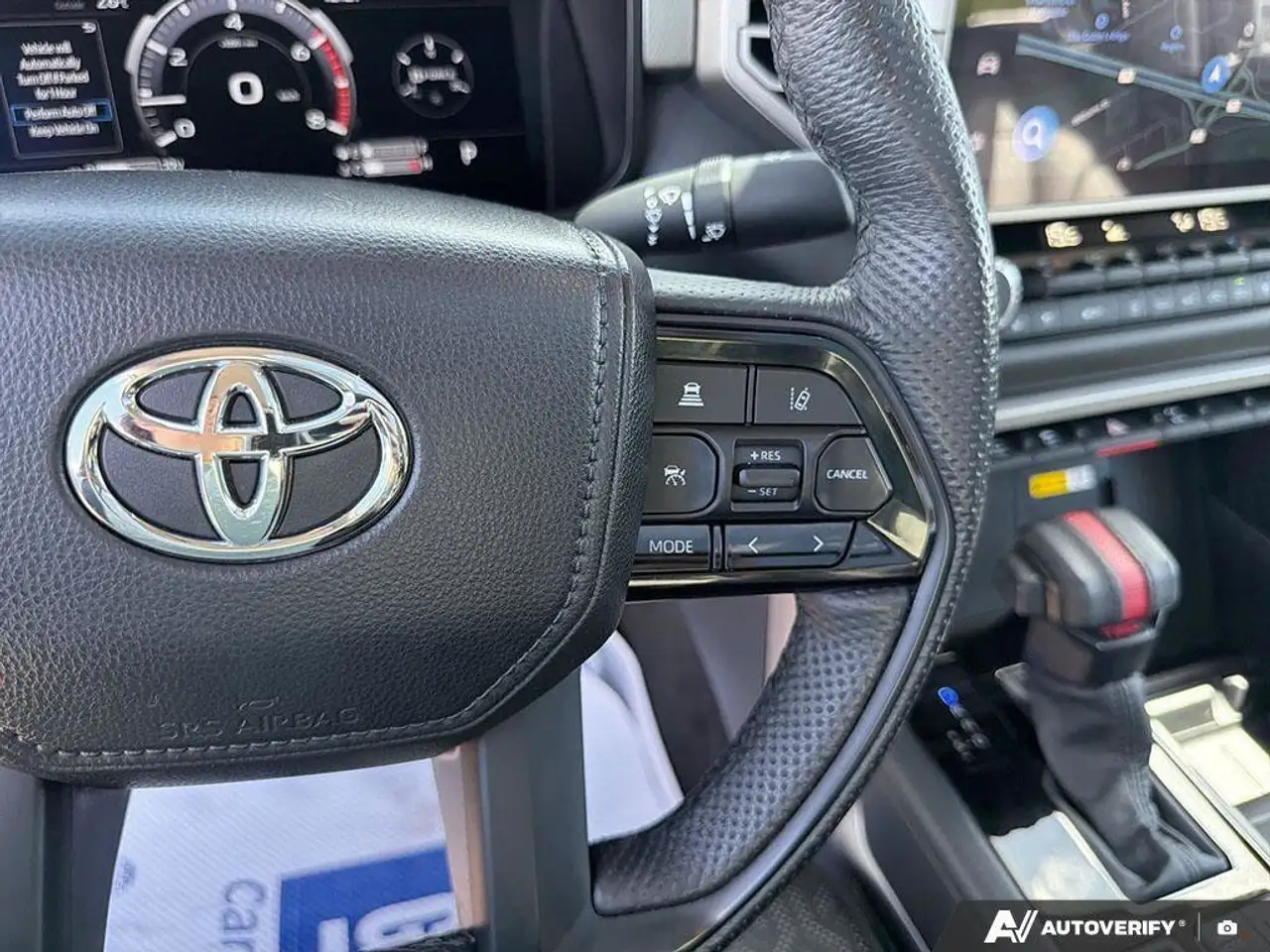 Toyota Tundra снимка Toyota Tundra